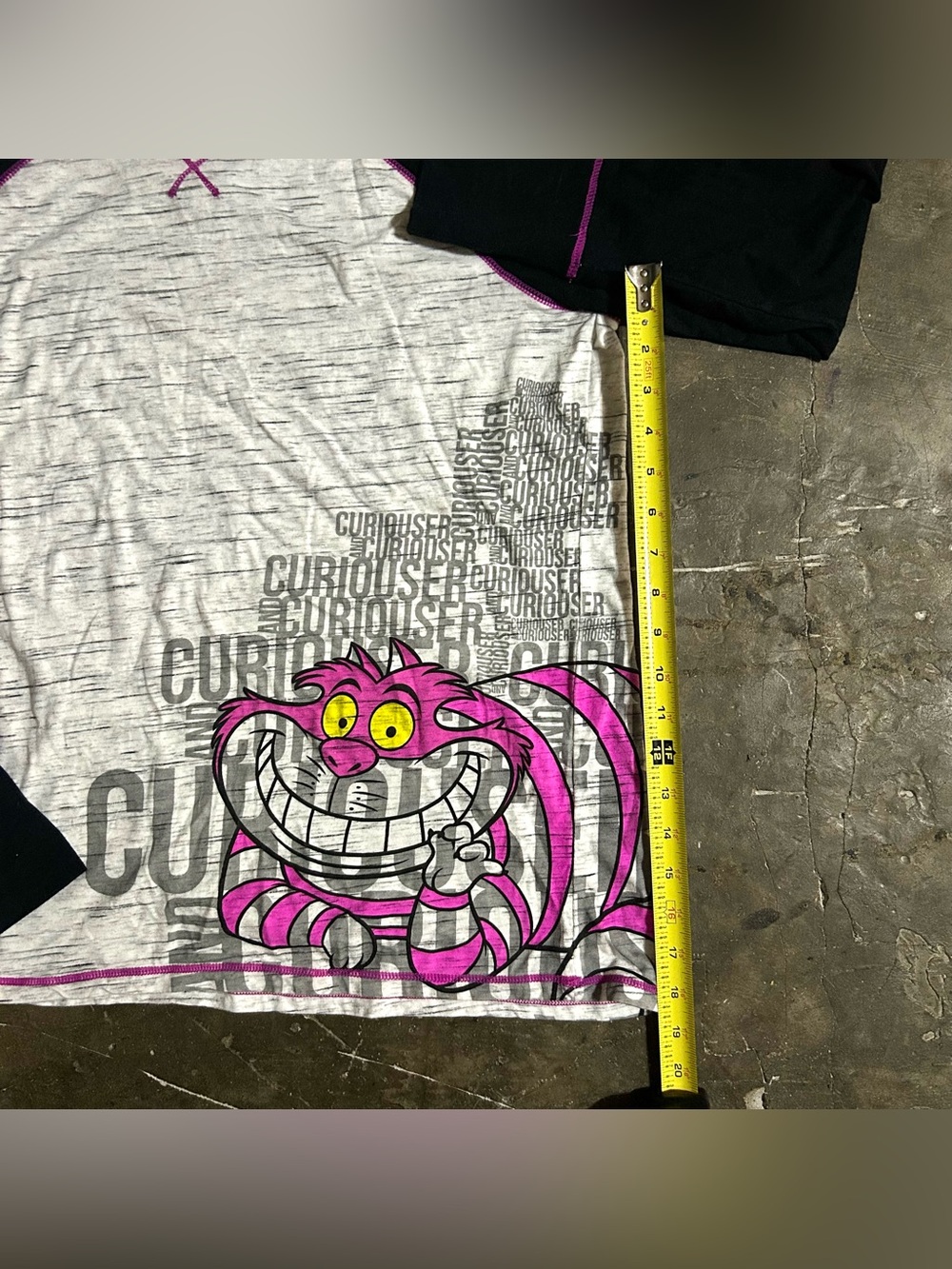 LARGE Official Disney Store Alice in Wonderland Cheshire Cat Raglan Shirt - Picture 5 of 7